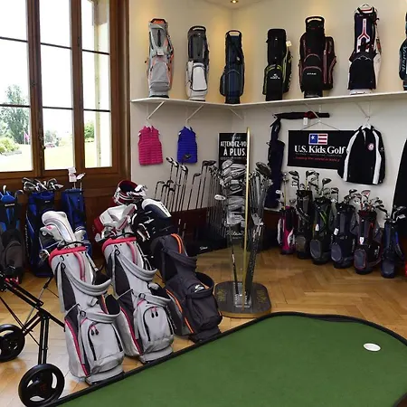 Le Manoir Du Golf 4*