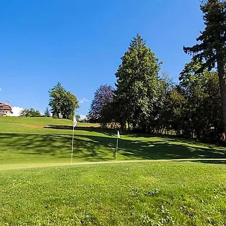 Le Manoir Du Golf 4*