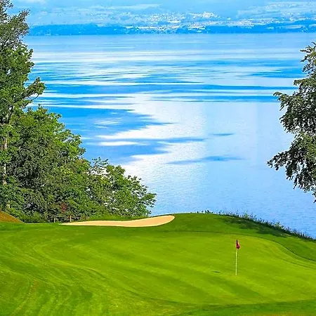 Le Manoir Du Golf 4*