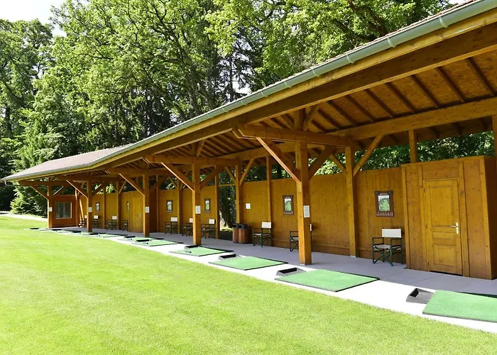 Le Manoir Du Golf