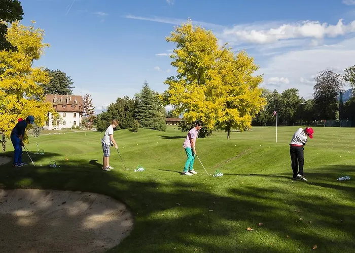 Bed & Breakfast Le Manoir Du Golf 4*